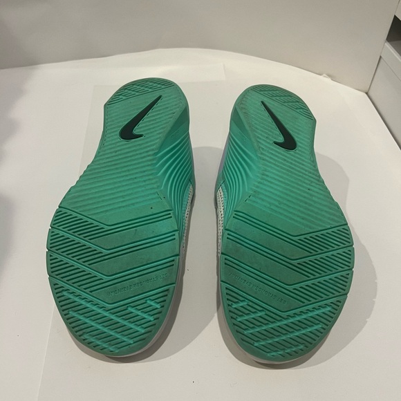 Nike Metcon 6 “White Infinite Lilac Green” - Picture 6 of 9